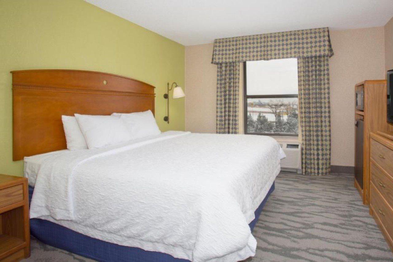 Baymont By Wyndham Thornton Hotel Buitenkant foto