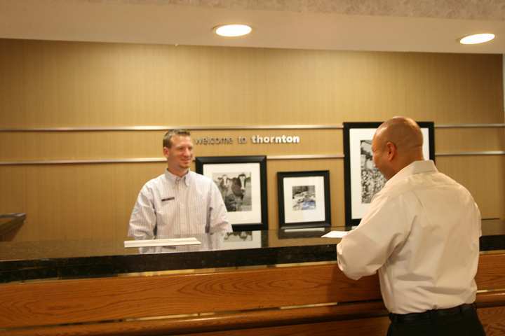 Baymont By Wyndham Thornton Hotel Interieur foto