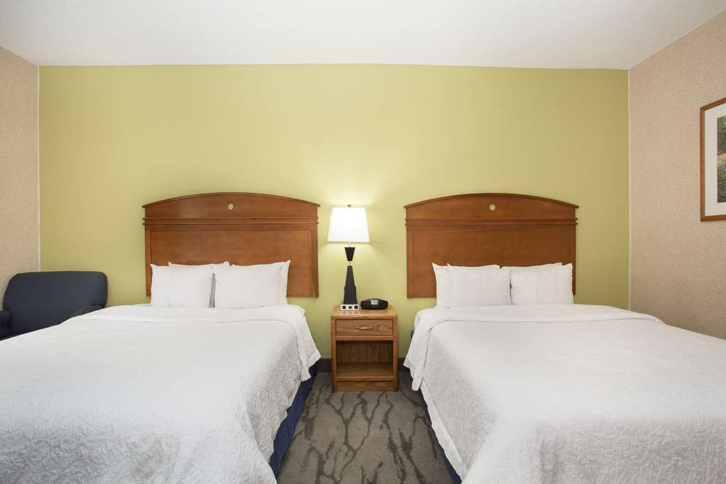 Baymont By Wyndham Thornton Hotel Kamer foto